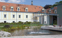 Schloss Haindorf Hotelbetriebs GmbH ***